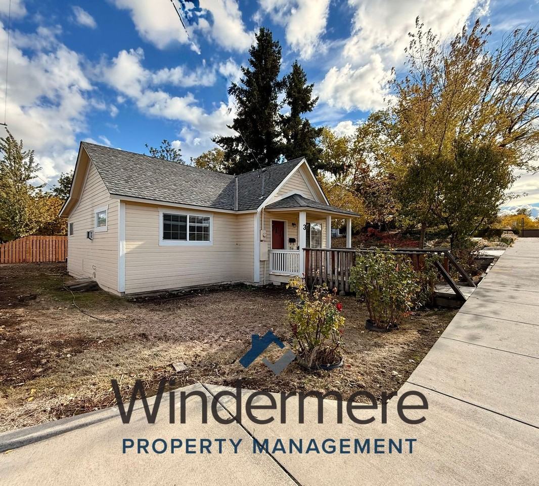 3 Se Birch Ave - Photo 2 of 11