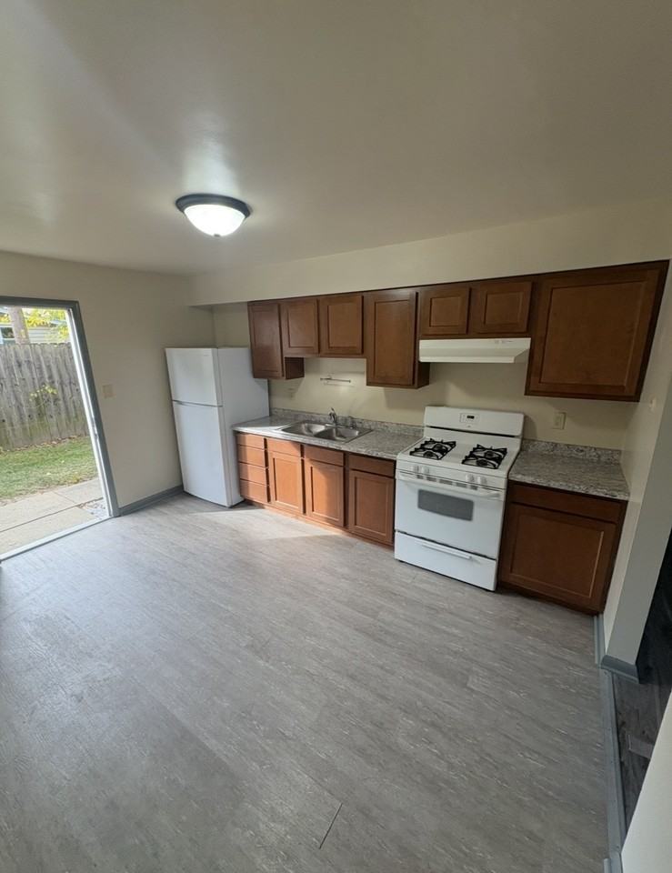 201 West Palmer Street - Photo 3 of 7