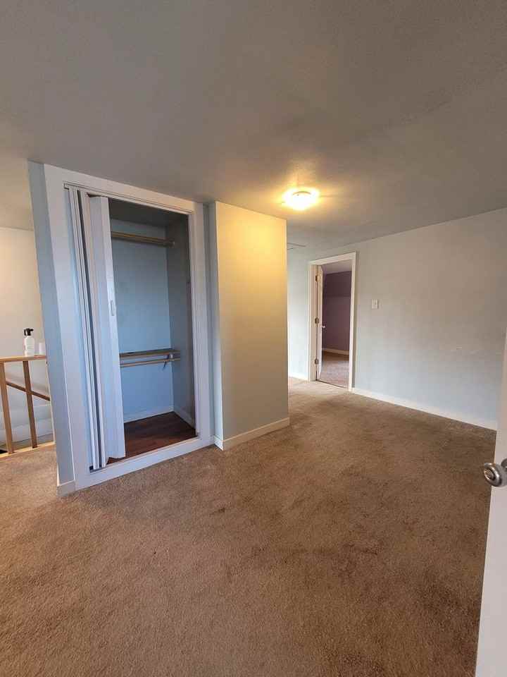 435 Ash St. - Photo 5 of 14