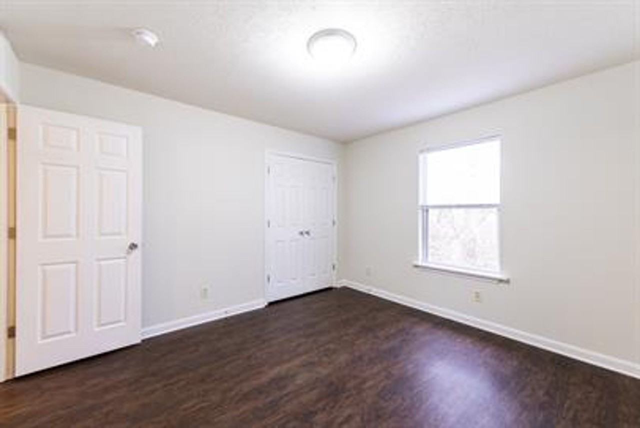 Mt. Washington Square Apts., Ables Way - Photo 2 of 16