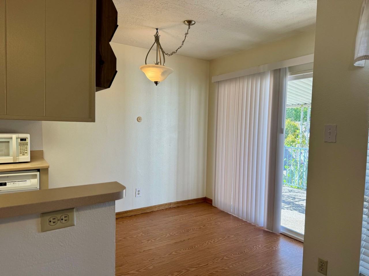 6105 Truchas Dr Ne - Photo 6 of 17