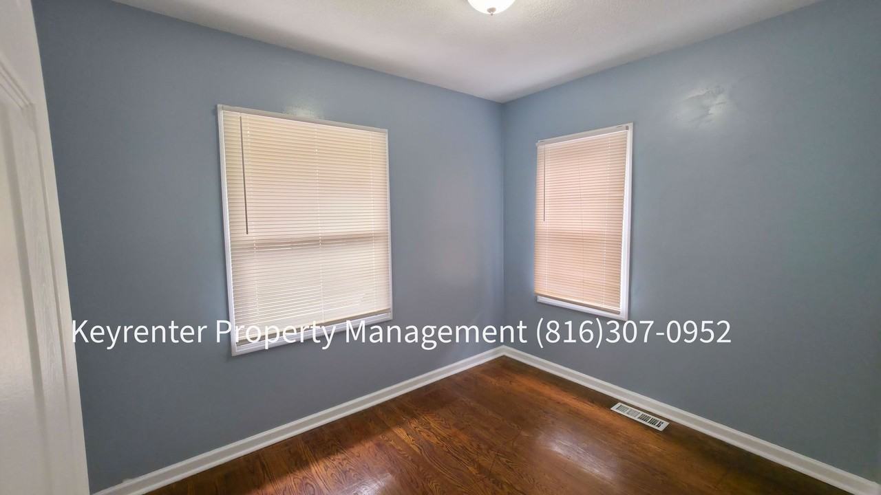 5910 Park Ave - Photo 4 of 15