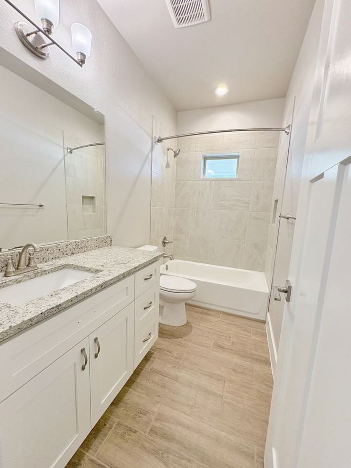 7206 7206 State Highway 16 S - Photo 3 of 8