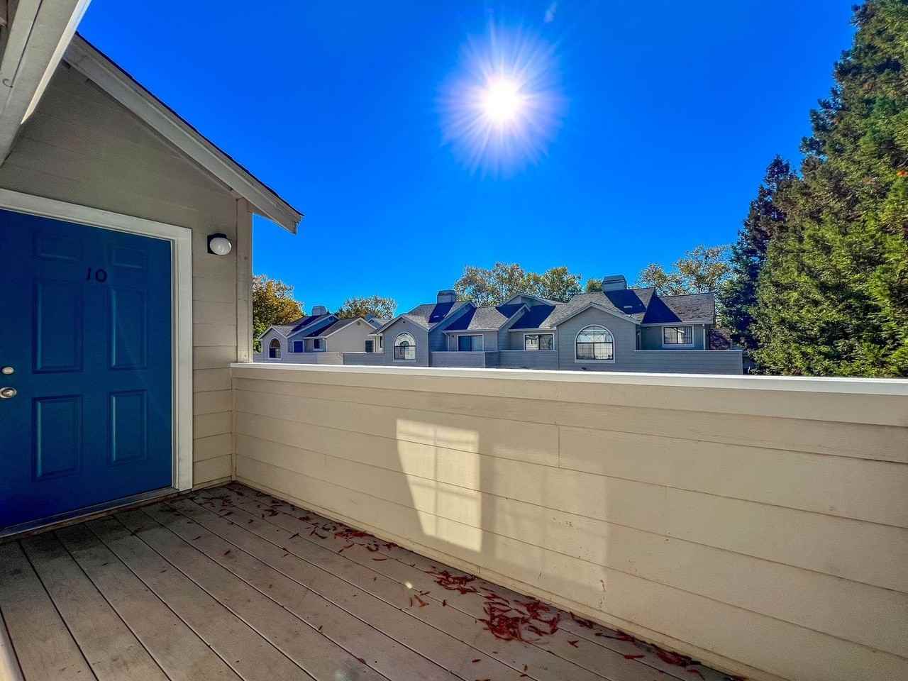 10 Golden Gate Cir - Photo 2 of 21