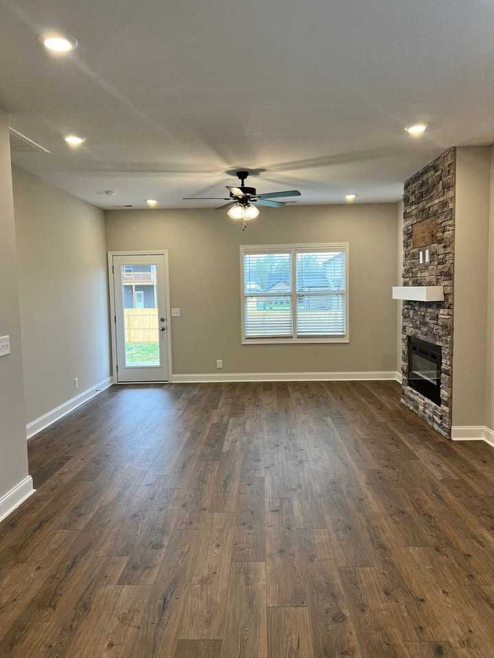 354 Galway Dr - Photo 4 of 23