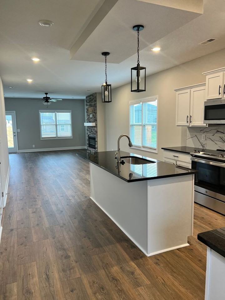354 Galway Dr - Photo 5 of 23