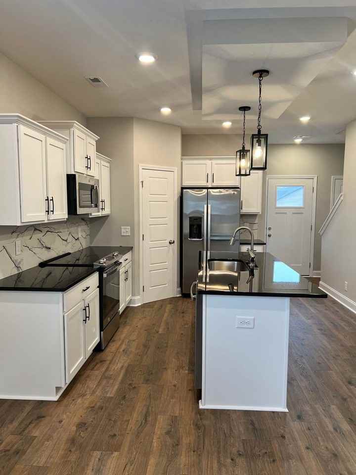 354 Galway Dr - Photo 7 of 23