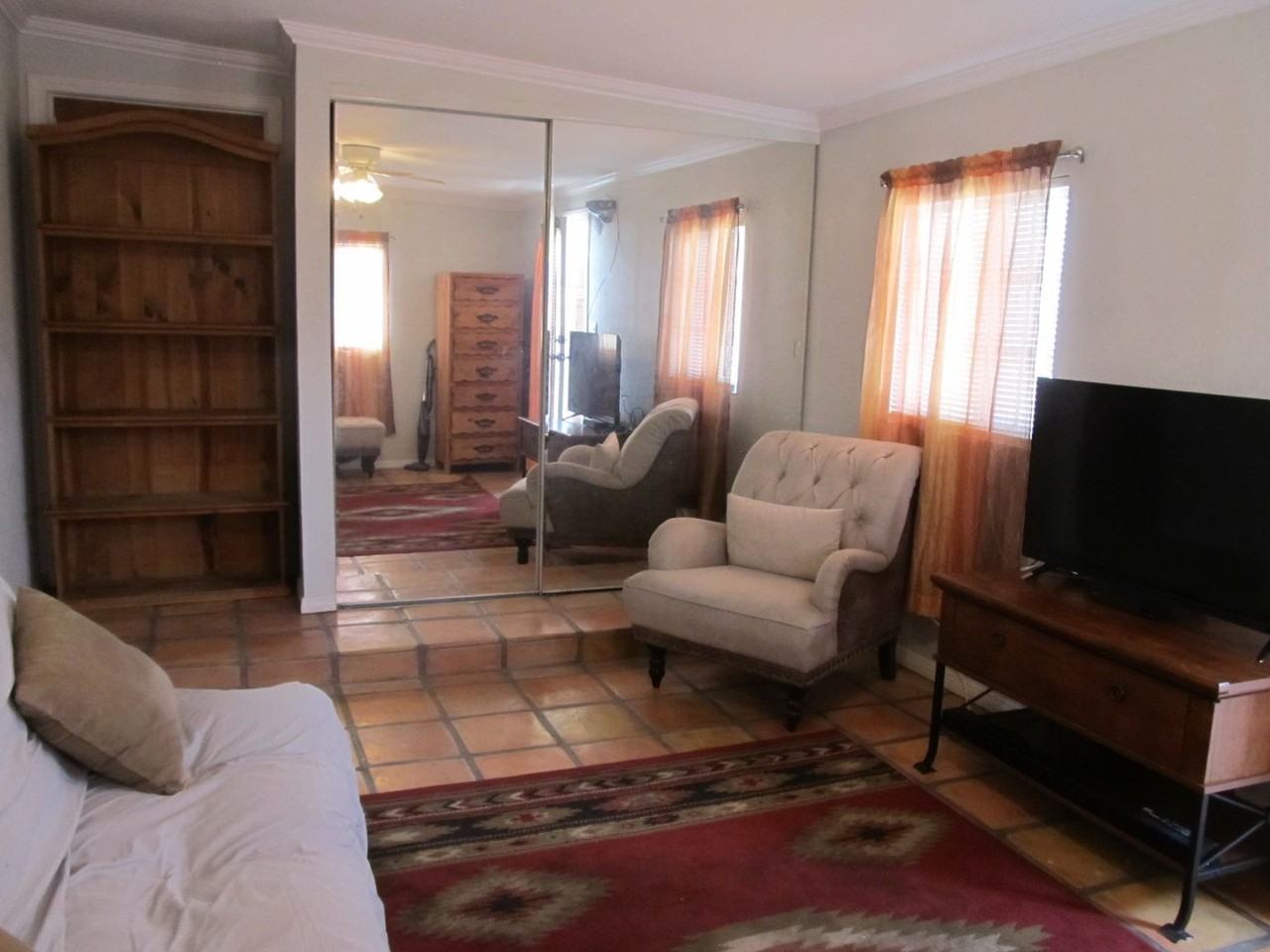 1032 Iris Avenue - Photo 6 of 8