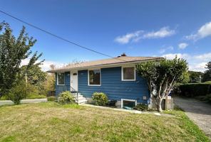 featured image of 4444 28th Pl W