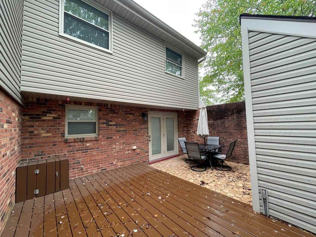 338 Oxford Dr - Photo 3 of 17