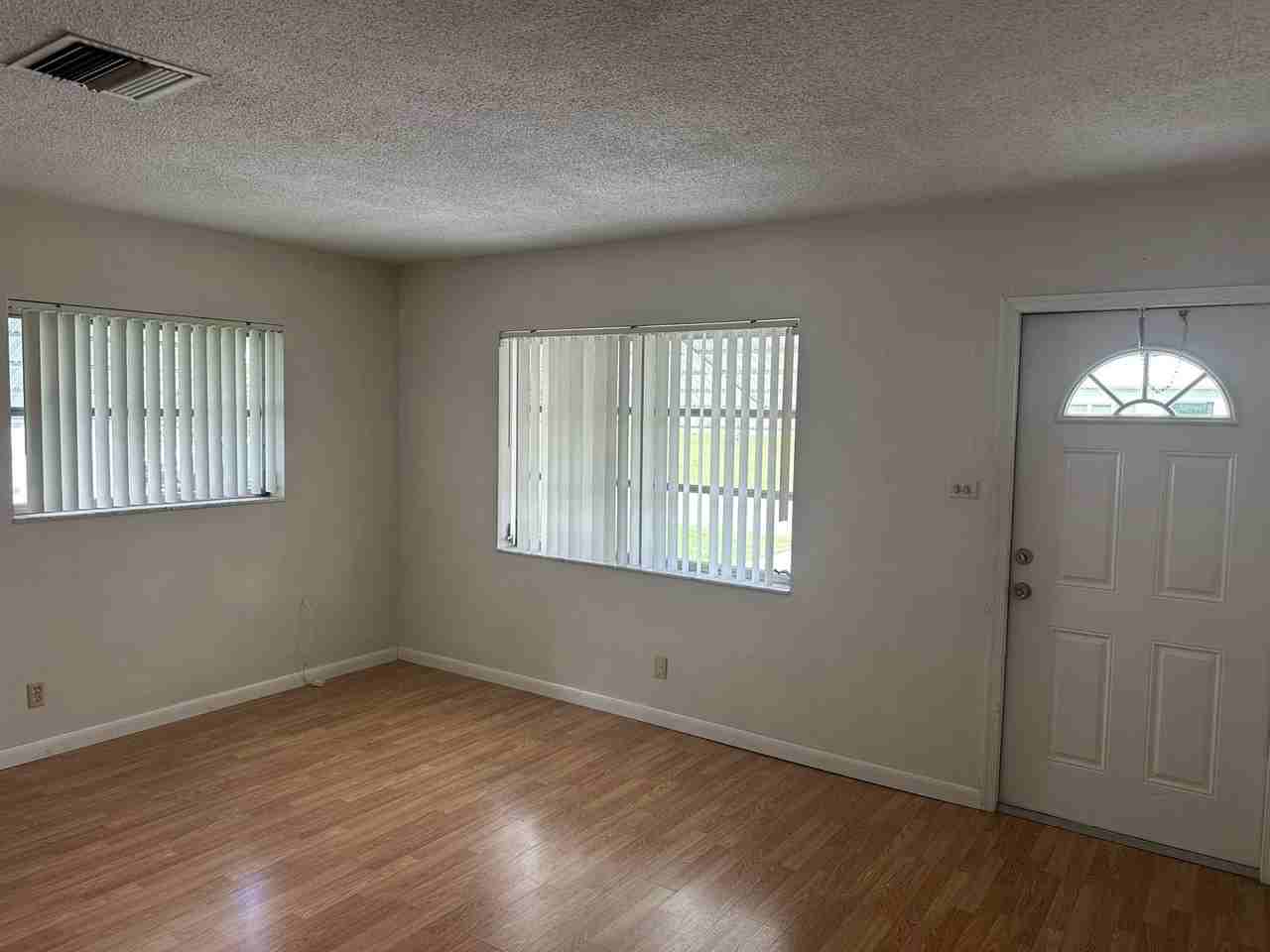 8308 Nw 57th Ct - Photo 3 of 20