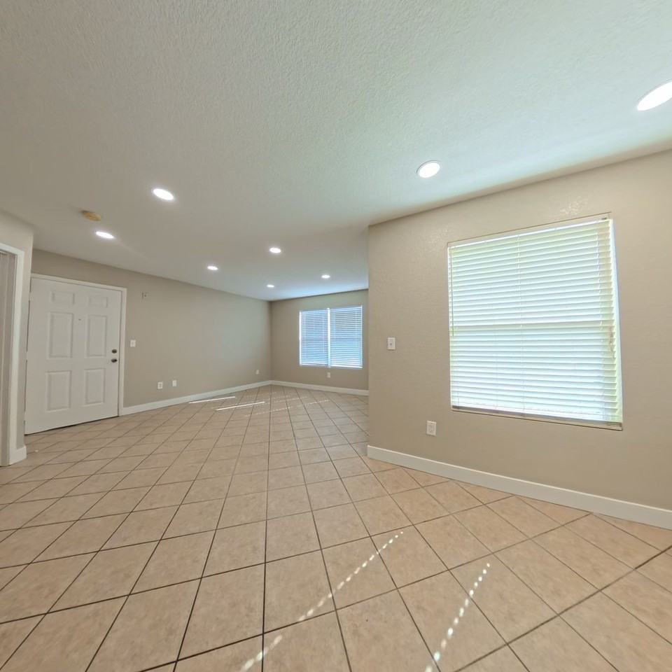 8101 W Flamingo Rd #1089 - Photo 3 of 23