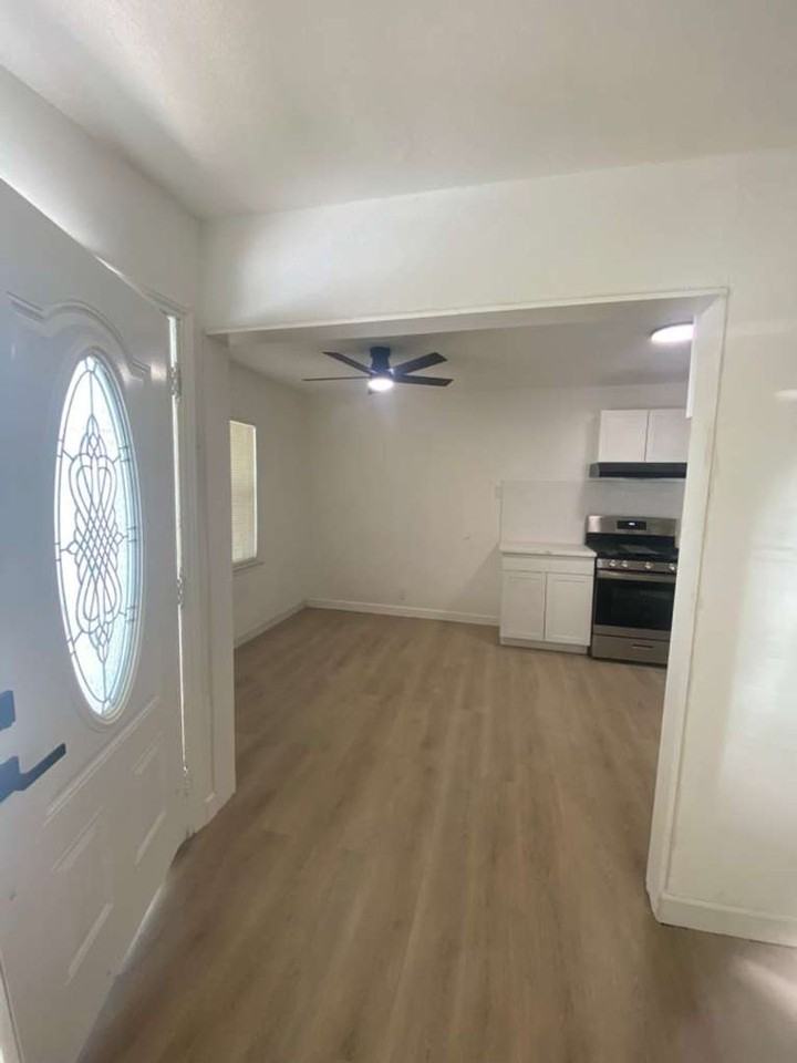 7539 Carothers St - Photo 5 of 19