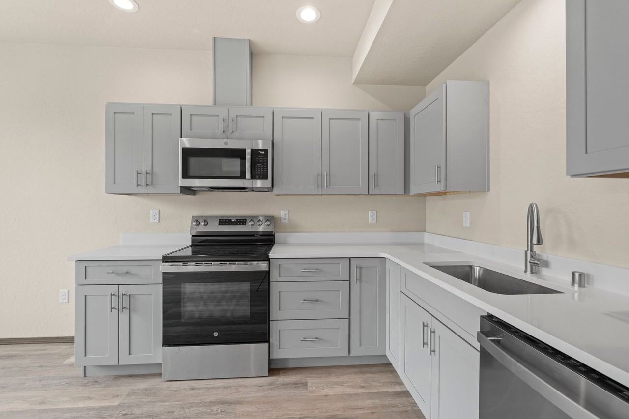 9623 9623 E Nixon Ln - 9623 E Nixon Ln - Photo 7 of 26
