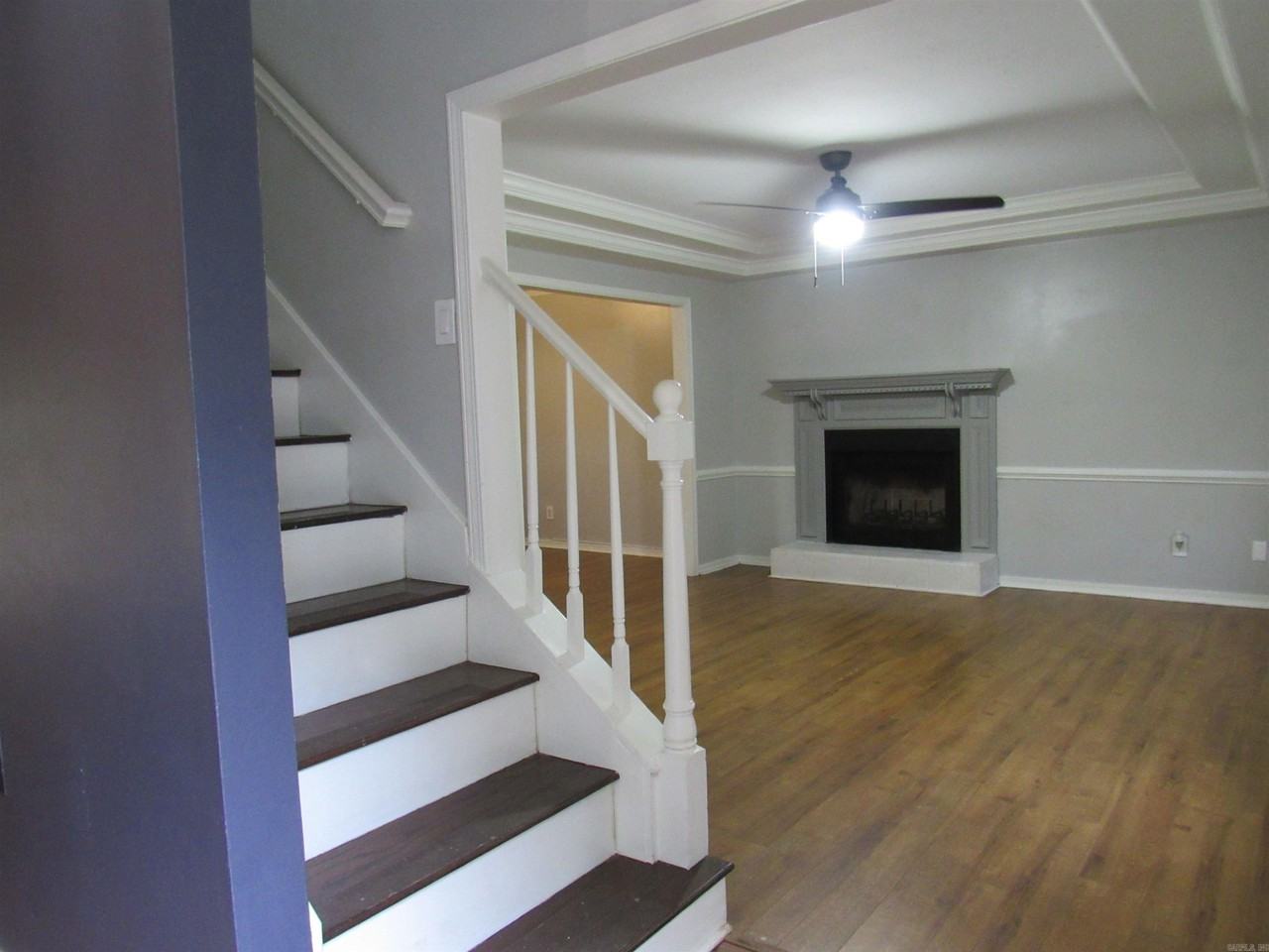 303 Merganzer Dr - Photo 3 of 50