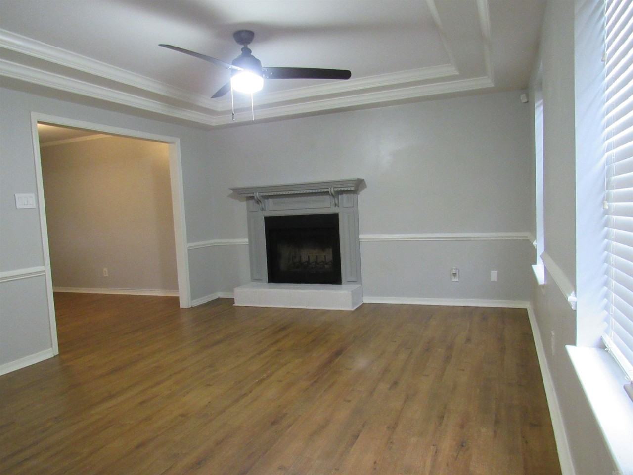 303 Merganzer Dr - Photo 4 of 50