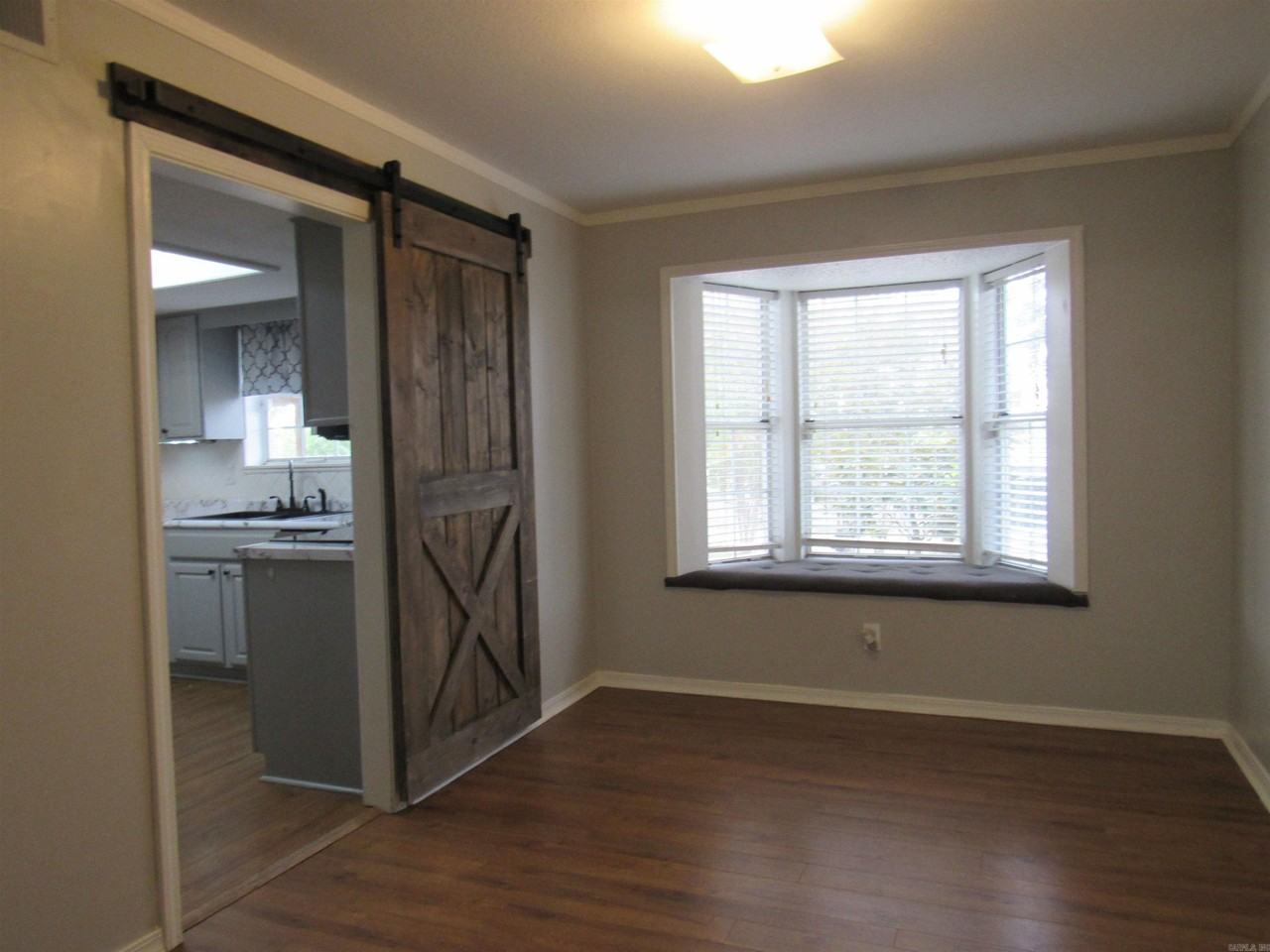 303 Merganzer Dr - Photo 7 of 50