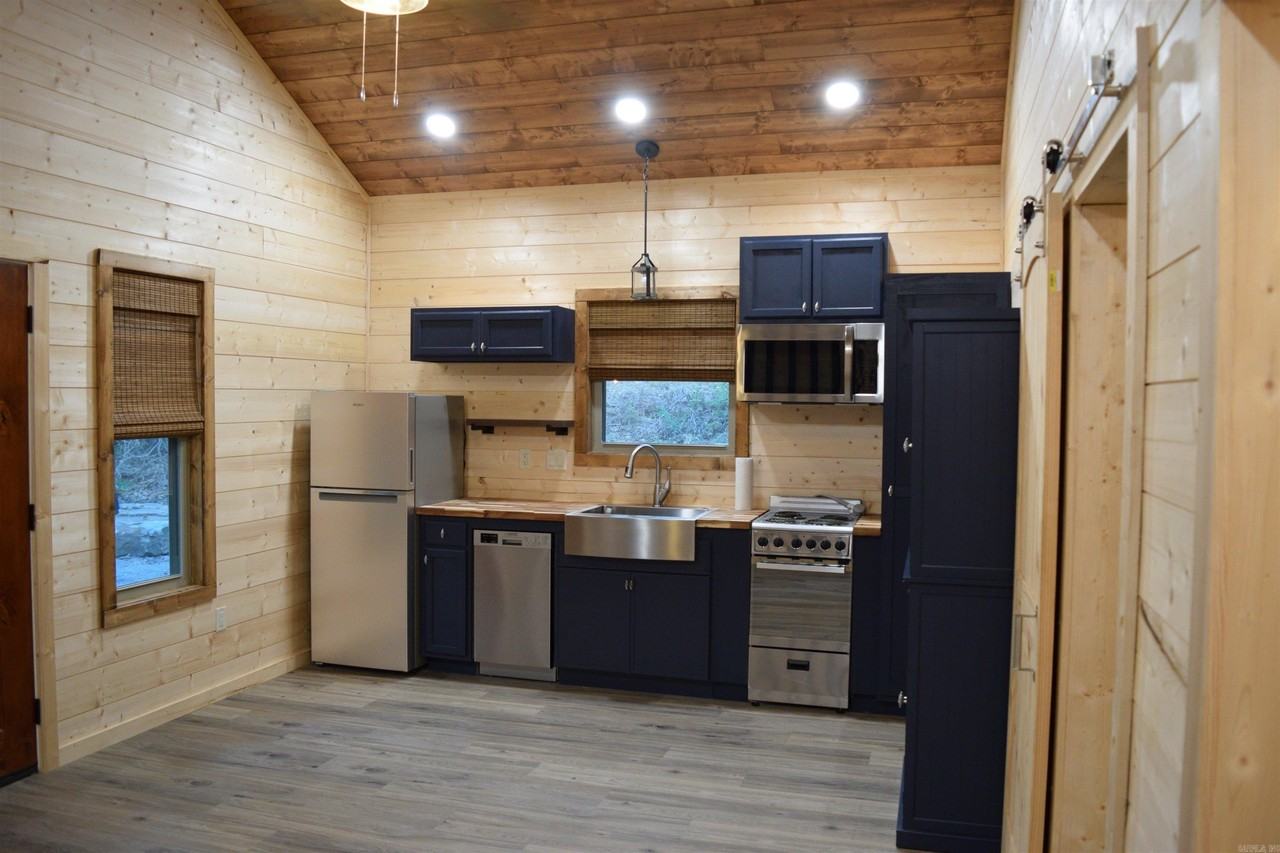 86 Donham Dr - Photo 6 of 16