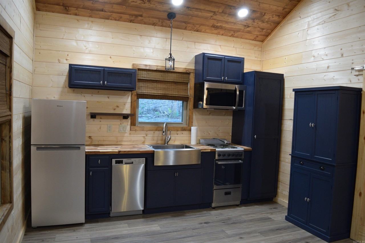 86 Donham Dr - Photo 7 of 16