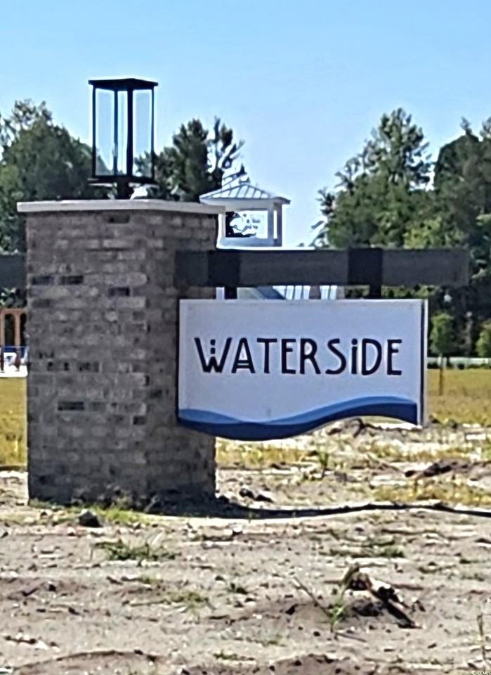 8233 Vibrant Dr - Photo 2 of 40