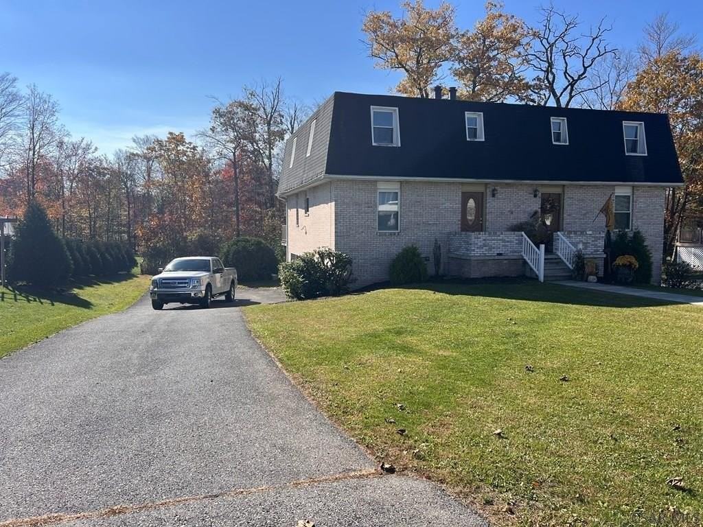 122 Berkey Dr - Photo 2 of 23