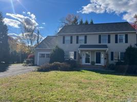 featured image of 8 Jane Rd #8