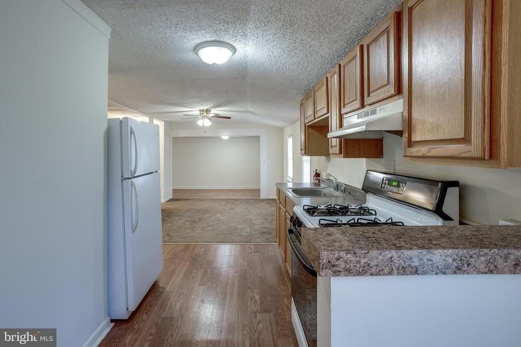 7-B Dresser Ave #1 - Photo 7 of 18