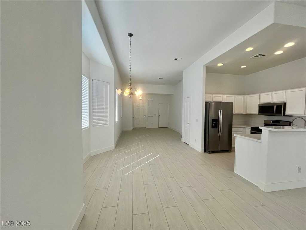 10748 Tuscan Ct - Photo 7 of 42