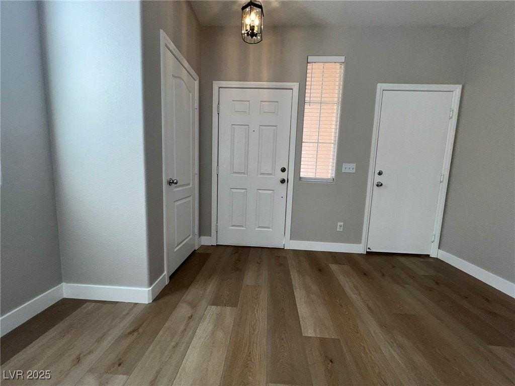 10780 Valencia Hills St - Photo 4 of 24