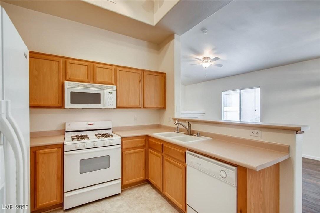 3511 Desert Cliff St #203 - Photo 5 of 11