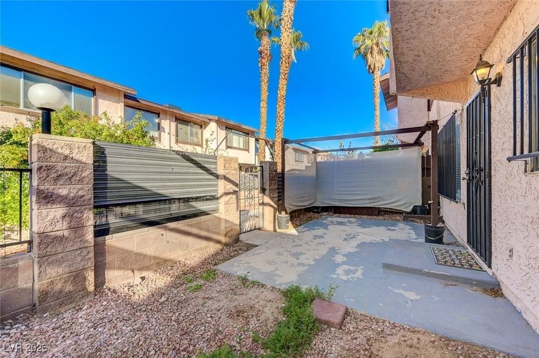 4339 Spencer St #15 - Photo 5 of 35