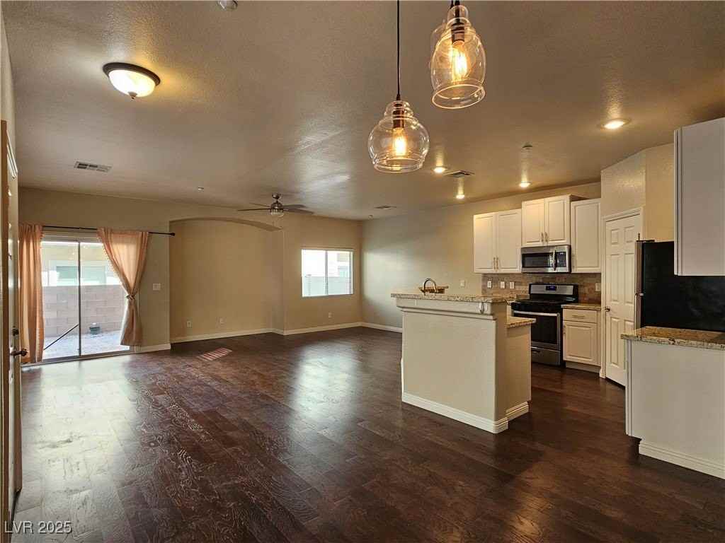 5545 Dueces Wild Court #103 - Photo 4 of 26