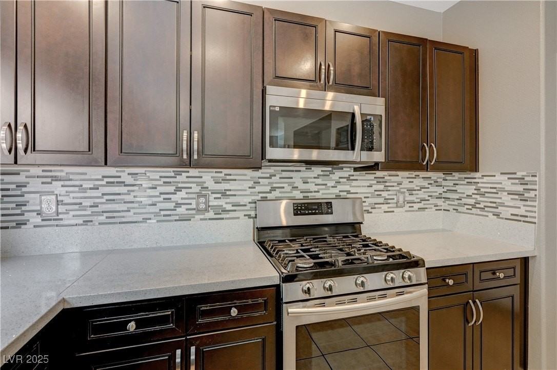 971 Whispering Grove Ave - Photo 2 of 37