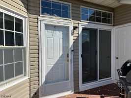 featured image of 6 Ray Ct