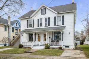 featured image of 627 Washington St