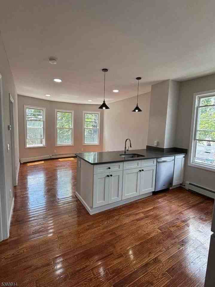 50 James St - Photo 4 of 16