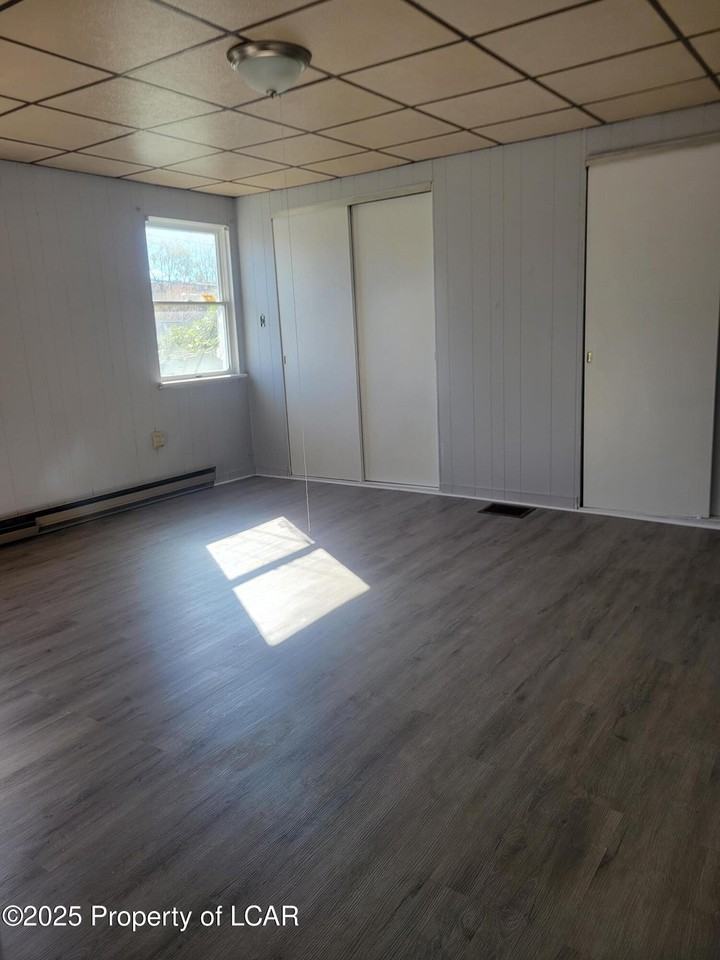 37 Hale St - Photo 4 of 9