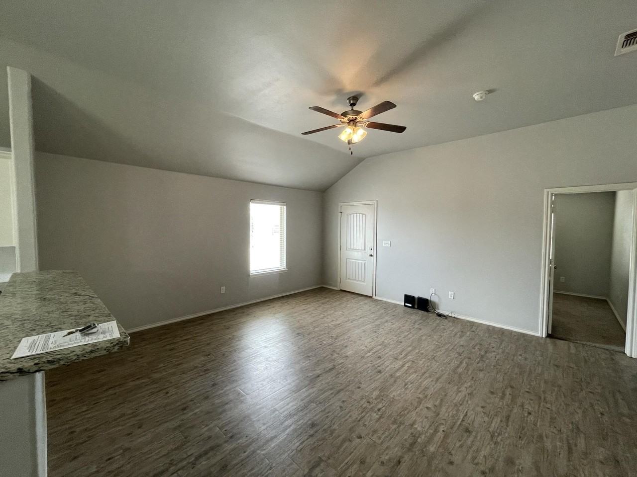 1012 Preston Trl - Photo 3 of 21