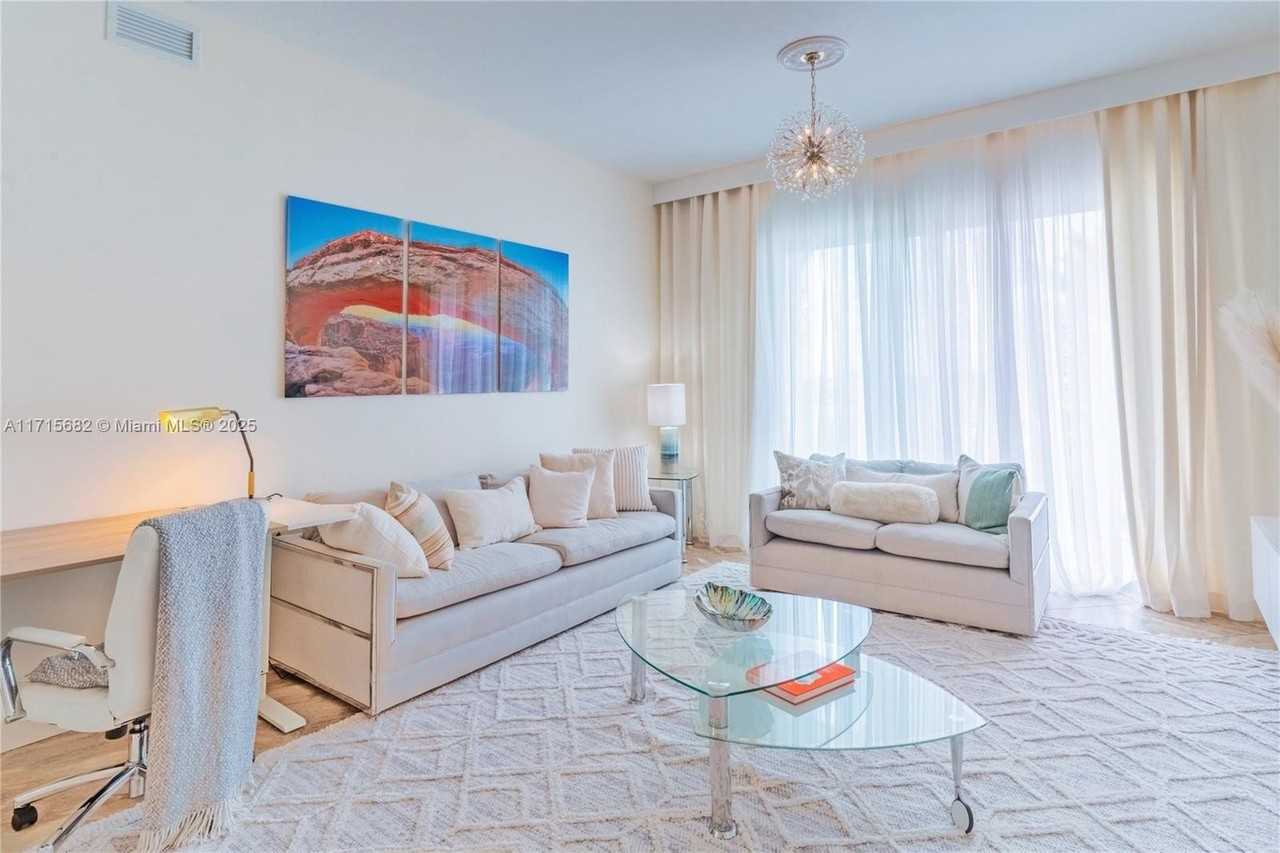 802 W Windward Way #411 - Photo 2 of 39