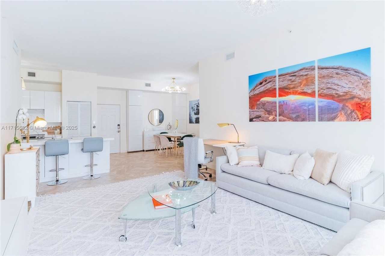 802 W Windward Way #411 - Photo 4 of 39