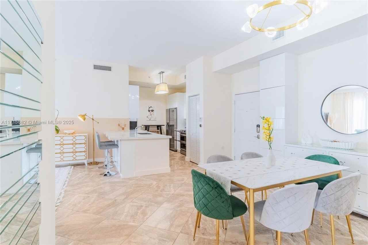 802 W Windward Way #411 - Photo 6 of 39