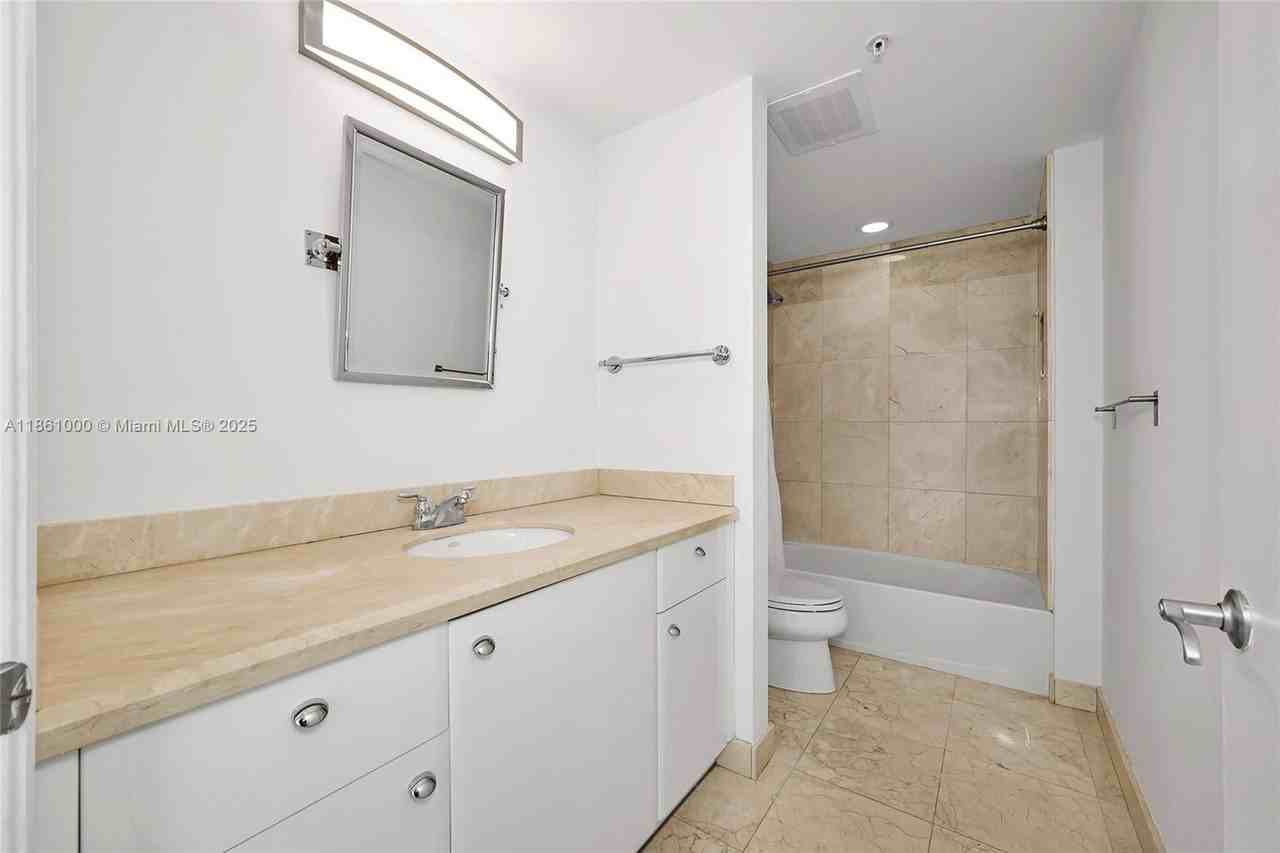 Turnberry Way #1831 - Photo 7 of 8