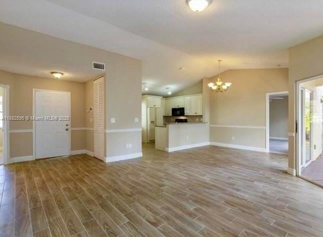 11904 Nw 12th St - Photo 3 of 9