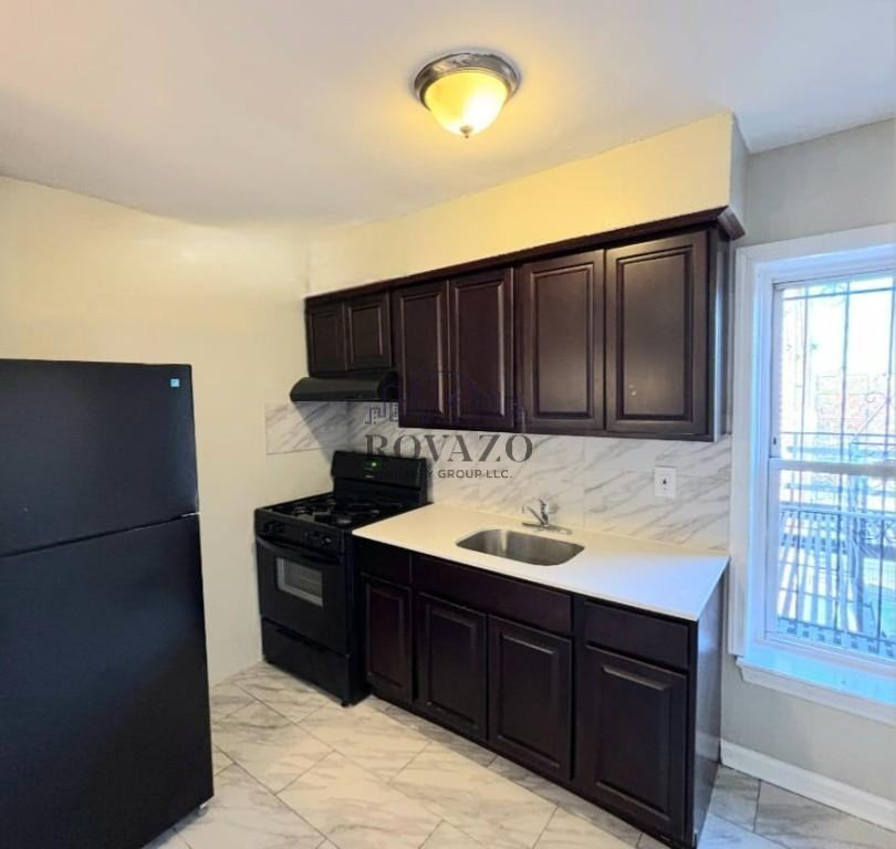 67 Lincoln Avenue #1B