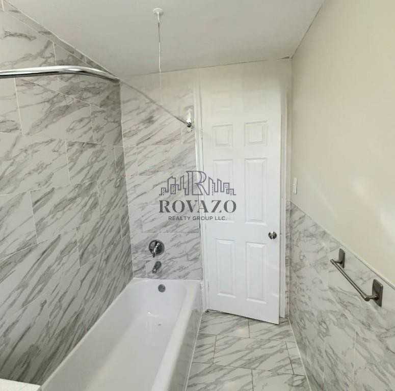 67 Lincoln Avenue #1B - Photo 4 of 8