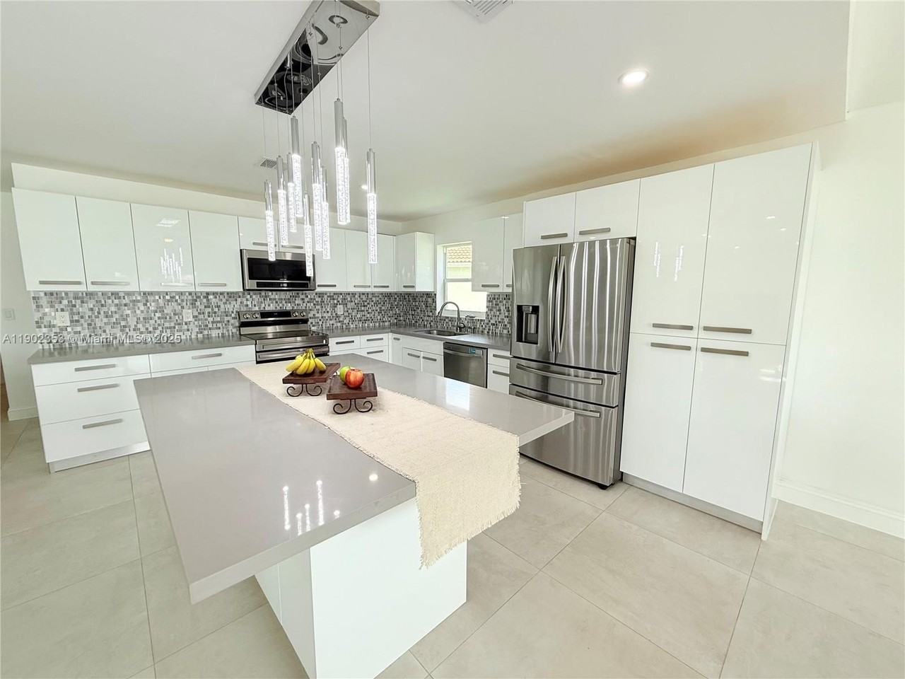 10626 Northwest 7th Street #10626 - Photo 2 of 50