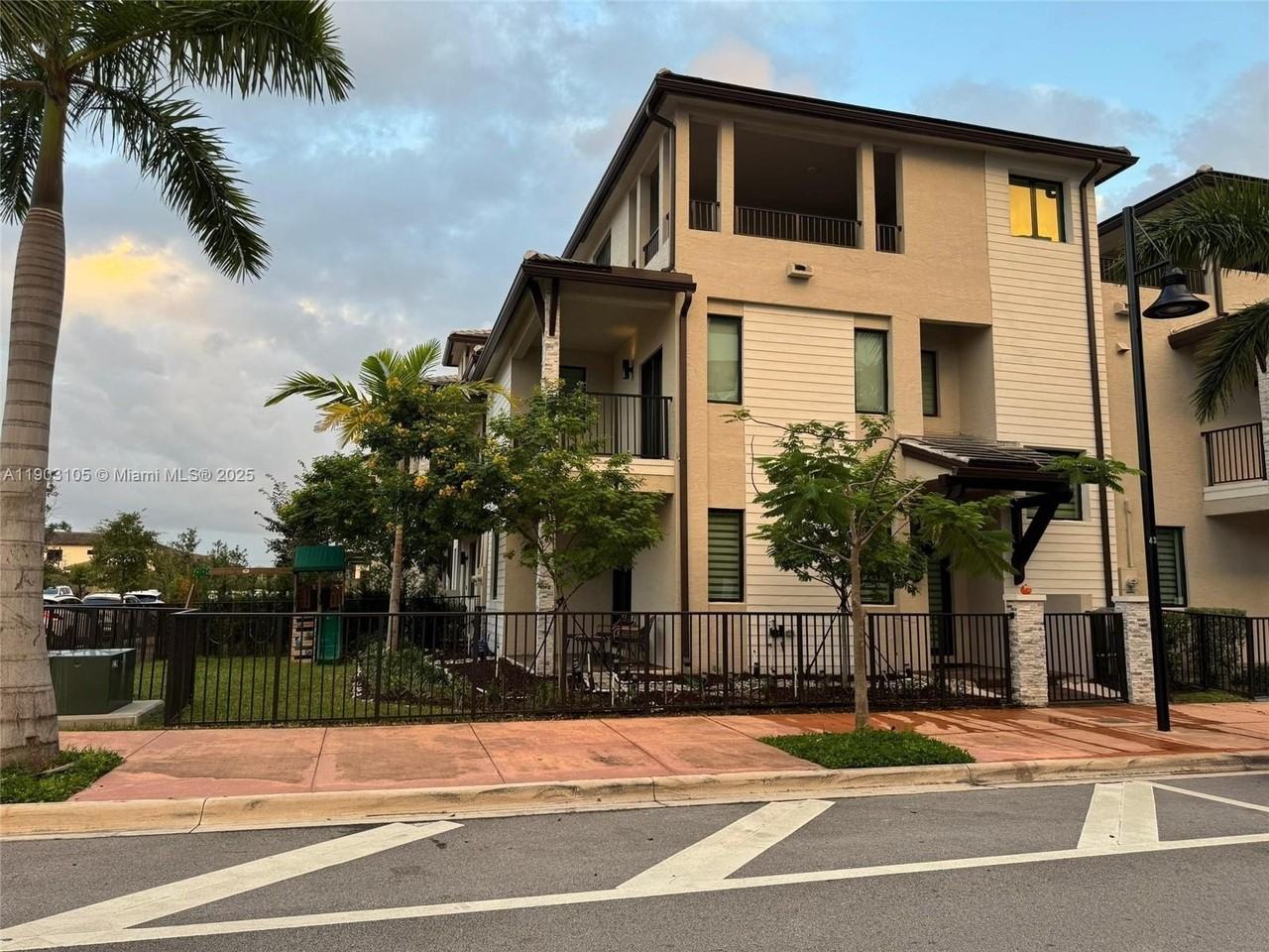 8364 Nw 43rd St #0 - Photo 4 of 50