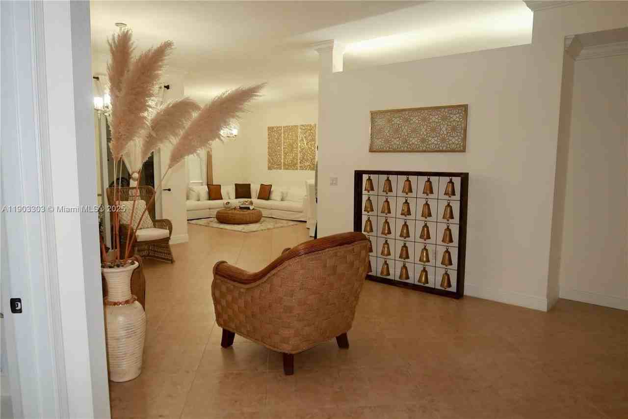 9778 Bowline Dr #102 - Photo 4 of 25