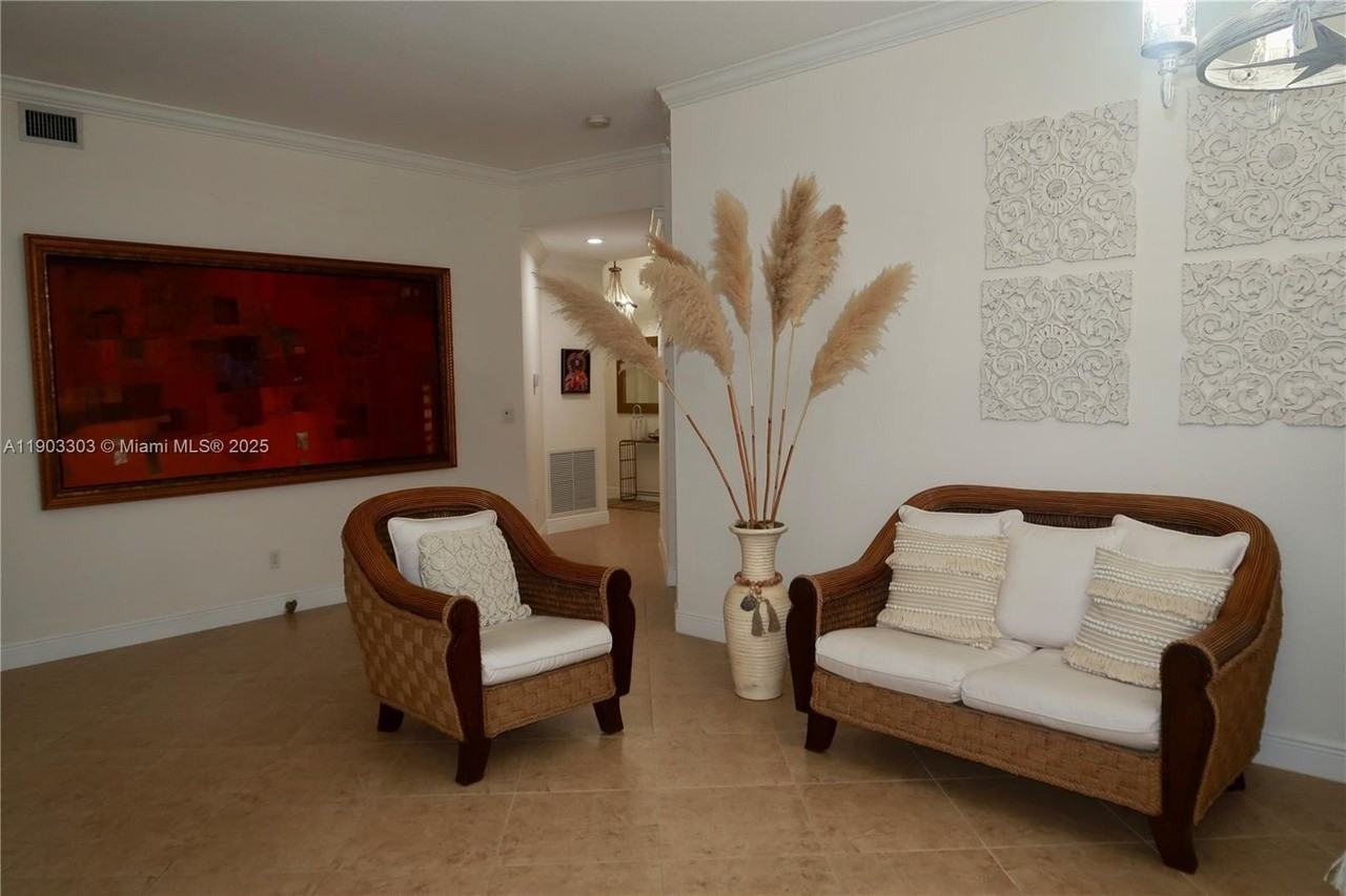 9778 Bowline Dr #102 - Photo 5 of 25