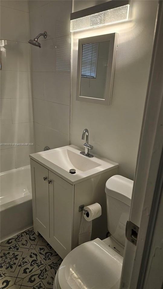 1004 Nw 3rd Ave #1004 - Photo 7 of 10